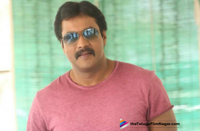 Sunil To Remake Bollywood Superhit Thriller,Telugu Filmnagar,Telugu Film Udates,Tollywood Cinema News,2019 Latest Telugu Movie News,Telugu Actor Sunil Next in Bollywood Remake,Sunil Signs Bollywood Remake Film,Sunil New Movie Adhadhun Remake?,Sunil to Do in Bollywood Film