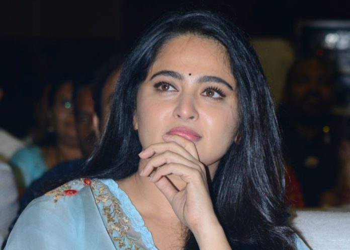 Yesteryear Director Singeetham Srinivasa Rao Join Hands With Anushka Shetty For A Biopic Movie