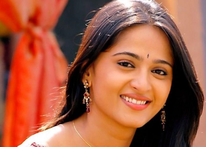 Anushka Shetty To Do A Biopic Based On Bengaluru Nagaratnamma Life Story