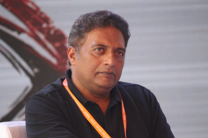 Me and Pawan Kalyan Do Not Carry Too Many Gadgets On Movie Sets Says Prakash Raj Pawan Kalyan, Pawan Kalyan Vakeel Saab, Pawan Kalyan Vakeel Saab Movie News, Pawan Kalyan Vakeel Saab Movie Sets, Prakash Raj, Prakash Raj About Pawan Kalyan, Prakash Raj About Pawan Kalyan Vakeel Saab, Prakash Raj On Pawan Kalyan Vakeel Saab Movie Sets, Telugu Film News 2020, Telugu Filmnagar, Tollywood Movie Updates, Vakeel Saab, Vakeel Saab Latest Update, Vakeel Saab Movie, Vakeel Saab Movie News, Vakeel Saab Movie Updates, Vakeel Saab sets