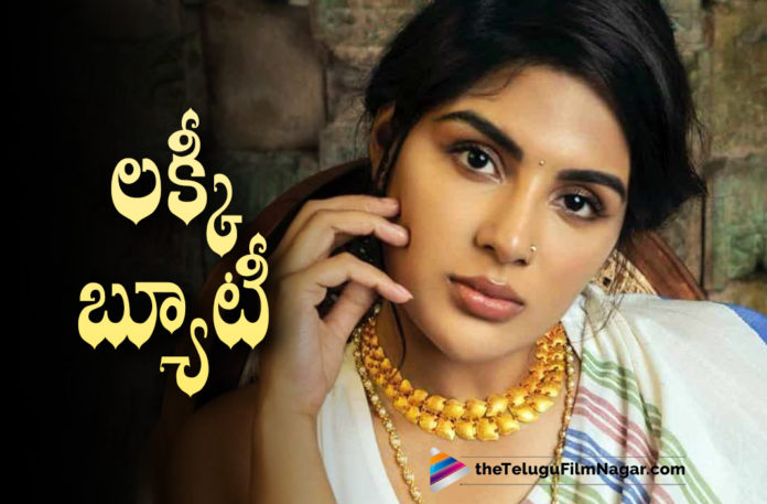 Samyuktha Finalized as heroine for Dhanush's Sir movie! Samyuktha Finalized as heroine for Dhanushs Sir movie, Latest Telugu Movies 2021,Telugu Film News 2021, Latest Telugu Movie News, Telugu Filmnagar, Tollywood Movie Updates, New Telugu Movies 2021, Samyuktha Menon, heroine Samyuktha Menon, Dhanush Sir Movie, actress Samyuktha, Sir movie, Sir Telugu movie, Sir movie Updates, Sir movie Latest News, Sir movie Details, Sir movie Star cast, Dhanush, Dhanush New Movie, Dhanush Upcoming Movie, Dhanush Samyuktha Movie, Samyuktha Sir movie, Samyuktha Movies