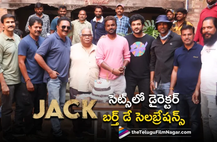 Jack - Konchem Crack Team Celebrated Director Bommarillu Bhaskar's Birthday on Movie Sets