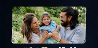 క్లిన్ కారా ఫేస్ రివీల్ చేసిన రామ్ చరణ్-ఉపాసన Ram Charan and Upasana Kamineni Reveal Klin Kaara’s Face